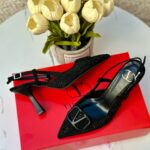 Valentino هيلز ، اسود ستراس 🖤💎