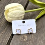 حلق فان كليف ستراس ابيض