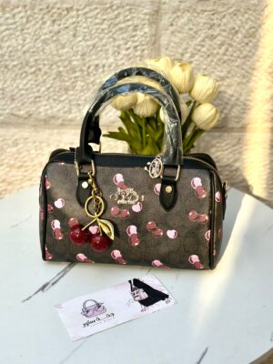 شنتة كوتش الكرزة 🍒