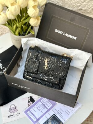 YSL Mini limited،كتف مع علبة 🎁