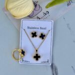 طقم اكسسوار من Van Cleef 🖤