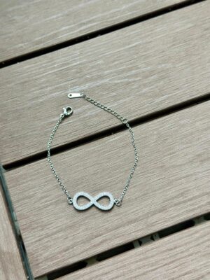 اسوارة انفينتي فضي زيركون 💎