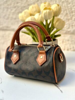 كوتش ميني اسود، غير مختوم