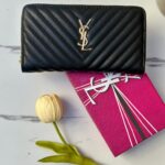 جزدان ysl اسود كبير 🖤💛