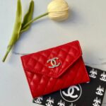 جزدان chanel احمر صغير ❤️