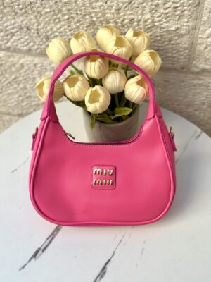 شنط miumiu كوالتي وسط 💞