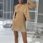 فستان مع جاكيت Gucci ستراس💎صوف ناعم🧶 ، طول الفستان 90سم🔥