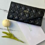 جزدان DIOR اسود كبير 🖤