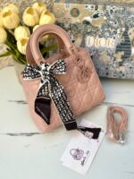 ⁦ليدي ديورpink مَت،مع علبة،22سم 🎀⁩ - الصورة ⁦5⁩