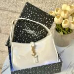 Ysl هوبو اوف وايت لامع،مع علبة