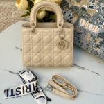 ليدي ديور بيج مَت،مع علبة، 22سم 🔒