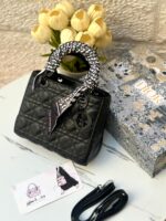 ⁦ليدي ديور اسود مَت،مع علبة،22 سم 🖤⁩ - الصورة ⁦2⁩