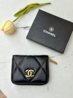 جزدان chanel اسود صغير 🖤 سحاب