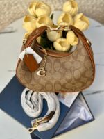 ⁦شنتة كوتش جوني كمل قاعدة 20سم مع علبة⁩ - الصورة ⁦6⁩