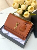 ⁦YSL كتف/كروس عسلي مع علبة 🤎🎁⁩ - الصورة ⁦2⁩