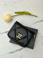 ⁦جزدان chanel اسود صغير 🖤 سحاب⁩ - الصورة ⁦2⁩