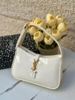 ⁦Ysl هوبو اوف وايت لامع،مع علبة⁩ - الصورة ⁦3⁩