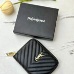جزدان YSL اسود صغير 🖤سحاب