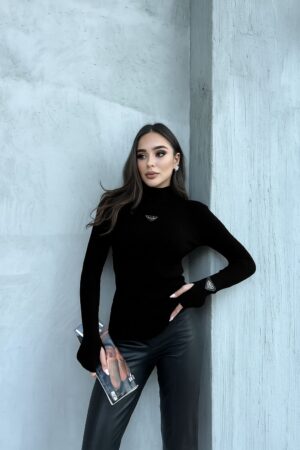 بلوزة جولف prada اسود صوف