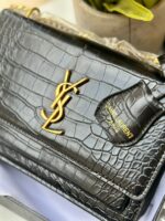 ⁦YSL كتف/كروس اسود جلد تمساح مع علبة 🖤🎁⁩ - الصورة ⁦4⁩