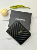 ⁦جزدان YSL اسود صغير 🖤سحاب⁩ - الصورة ⁦2⁩