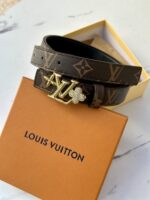 ⁦حزام LV اكسسوار مع علبة مختوم⁩ - الصورة ⁦3⁩