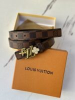 ⁦حزام LV اكسسوار مع علبة مختوم⁩ - الصورة ⁦2⁩