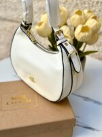 ⁦شنتة كوتش كارمن ابيض قاعدة 20سم مع علبة⁩ - الصورة ⁦5⁩