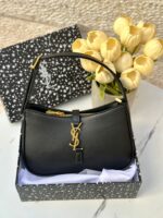 Ysl هوبو اسود مَت،مع علبة 🖤