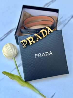 حزام PRADA مع علبة مختوم
