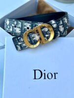 ⁦حزام Dior معرق مع علبة مختوم⁩ - الصورة ⁦3⁩