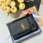 YSL كتف/كروس اسود مع علبة 🖤🎁