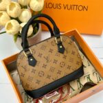 شنتة LV بيج، مع علبة 👜