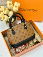 شنتة LV بيج، مع علبة 👜