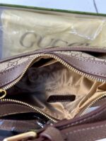 ⁦حقيبة GUCCI مع علبة، قاعدة 22سم⁩ - الصورة ⁦5⁩