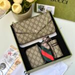 بكج gucci 💚 قاعدة 21سم، 4 قطع +حزام كروس