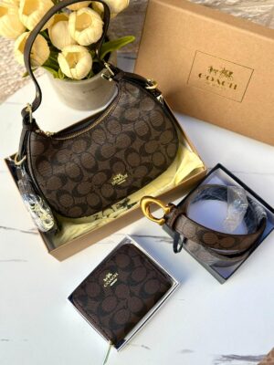 بكج كوتش الجميل 🤎🖤