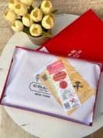 ⁦حقيبة كوتش كرامل فاتح، 30سم مع علبة⁩ - الصورة ⁦2⁩