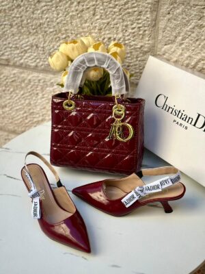 طقم Dior برغندي ♥️