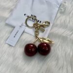 مدالية كوتش الكرزة / مختومة 🍒