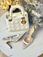 ⁦طقم Dior ابيض 🤍⁩ - الصورة ⁦2⁩