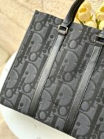 ⁦DIOR كبير معرق غامق⁩ - الصورة ⁦3⁩