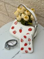 ⁦حقيبة كوتش مع محفظة 🍓🤍 قاعدة 22سم⁩ - الصورة ⁦2⁩