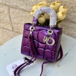 ليدي ديور سبيشل 3d لامع، قاعدة 22سم 💜