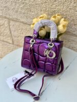 ليدي ديور سبيشل 3d لامع، قاعدة 22سم 💜