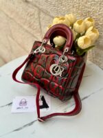 ⁦ليدي ديور سبيشل 3d لامع، قاعدة 22سم ♥️⁩ - الصورة ⁦4⁩