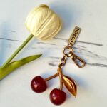 مدالية كوتش الكرزة / مختومة 🍒