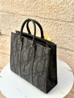 ⁦DIOR كبير معرق غامق⁩ - الصورة ⁦4⁩