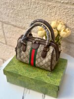 ⁦حقيبة Gucci ، قاعدة 22سم⁩ - الصورة ⁦4⁩