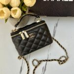 حقبة شانيل بوكس ، قاعدة 18سم مع علبة